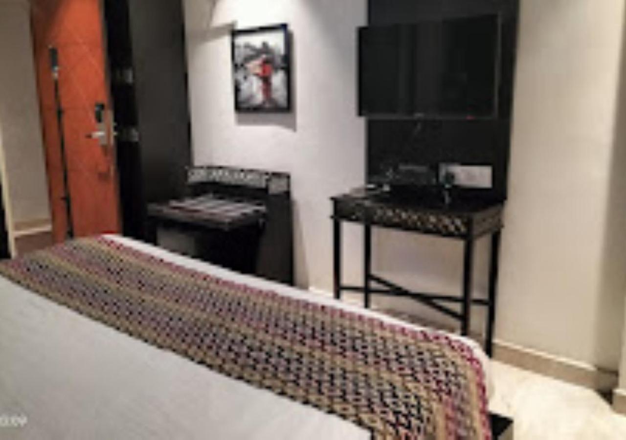 Hotel Siddharth Premiere Chandrapur Kültér fotó