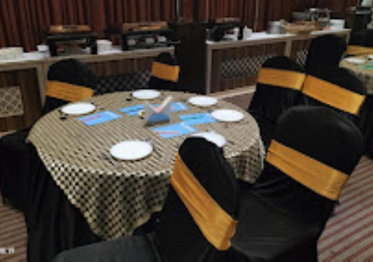 Hotel Siddharth Premiere Chandrapur Kültér fotó